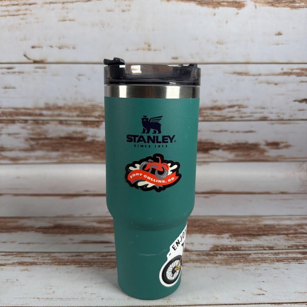 Stanley Adventure Quencher 30 oz Stainless Steel Travel Tumbler Green Used - Picture 1 of 7